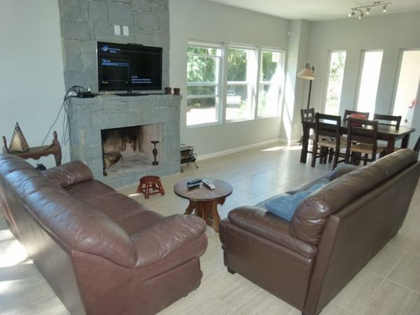 Moderna y cómoda casa en alquiler, ideal para descansar en sus vacaciones.